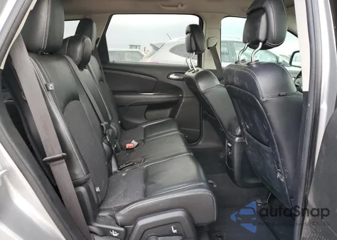 2018 Dodge Journey Crossroad z USA, uszkodzony, nr VIN 3C4PDDGG6JT277933